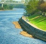 Волга обмельчала.